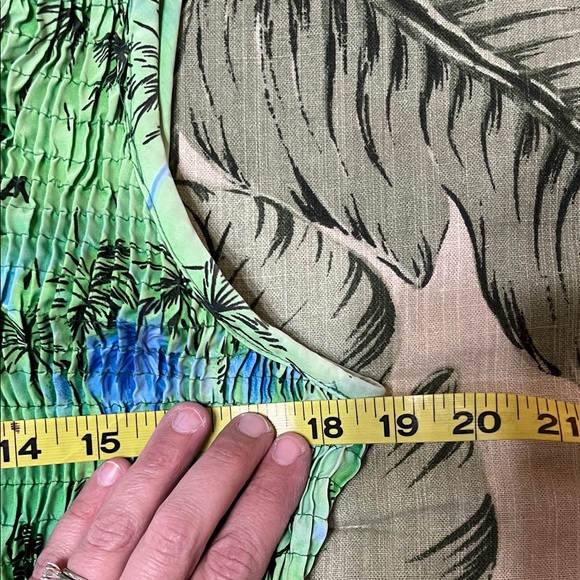 Yeah, Mon Vibrant Palm Print Green Midi Dress - Picture 17 of 17